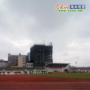 海口山高村违章建筑泛滥 安全隐患严重