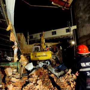 福州民宅倒塌已致3人死亡 1人伤情危重