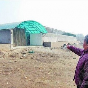 车库地下改地上楼房五层变六层 小区变脸业主发愁