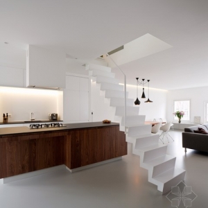bright-light-infused-loft-amsterdam-9.jpg