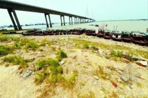 三峡大坝下三省出现严重旱情(组图)