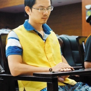 80后局长受贿被判无期 中铁建被曝行贿未受罚