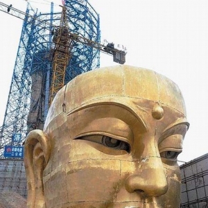 九华山99米铜佛像历时20余年建成 工程造价3亿元