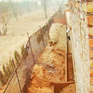 开封为套拆迁补偿 明清古城墙区域现大量新建筑