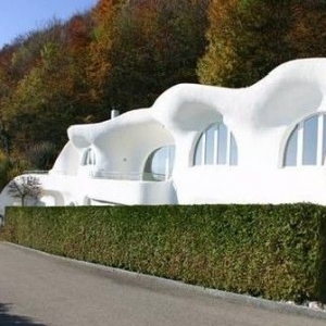 ţ̬ӣݡ(Earth House)