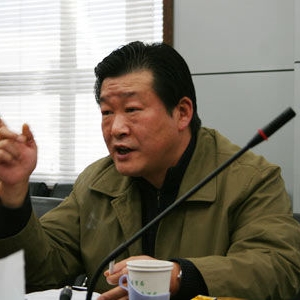 南京将查处降价亏本卖房 官员称是对百姓负责