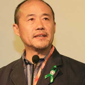 王石称让政府救市是件很滑稽的事