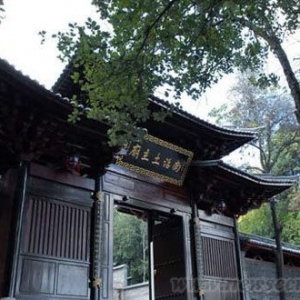 旧城改造需反思 不能“人去城空”