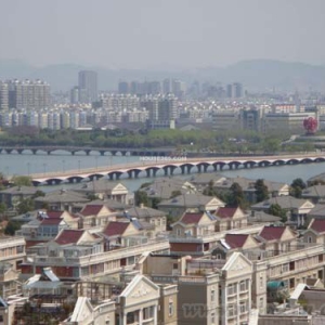 南京江宁百家湖规划:道路骨架“四横四纵”