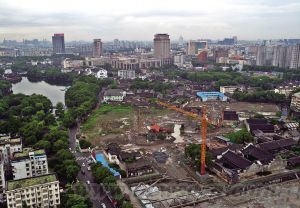 宁波紧急叫停月湖西区改造方案 19处老建筑已被拆