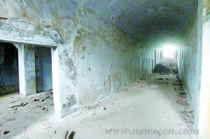郑州拆迁后遗留一怪屋 地上像窑洞下面似地宫