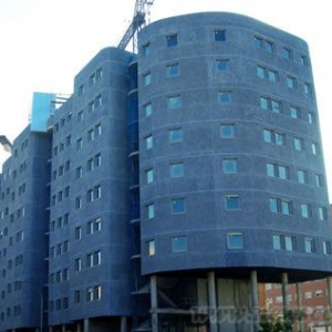 CRAB工作室在马德里设计Vallecas住宅楼