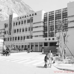 穗威大桥串起两岸文卫明珠