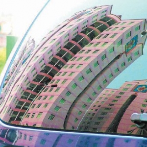 万科喊话:顺应市场调价 不要硬扛