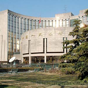 外汇储备再创新高 经营管理压力增大