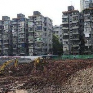 地陷与垮塌频现 专家称因赶工期忽略安全