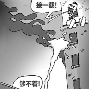 电脑城起火加盖部分烧毁殆尽 “楼接接”背后利益在哪?