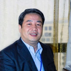 全国政协委员麻建国提议利用产业布局合理引导农民工分布