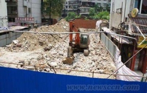危房装修加固竟被夷为平地 是改造还是拆房