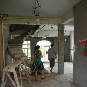 福建国一装饰不靠谱 开工10个月水电没做完