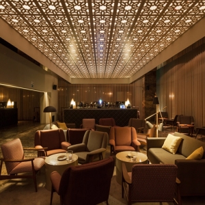 bozenưɣbozen bar