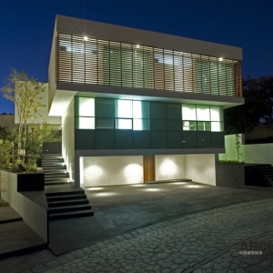 EM House