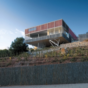 Comaסլ02ţComa House 02