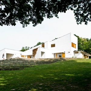 סլMaison Louis Carr