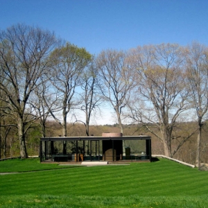 סլThe Glass House