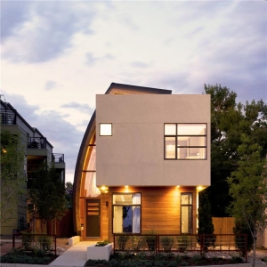 סլShield House