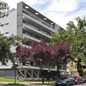 Gen Carmen SylvaԢGen Carmen Sylva Building