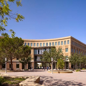 ݴѧŷķУѧԺͨHumanities Gateway