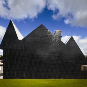 mcbride charles ryan: penleighessendonķѧУ