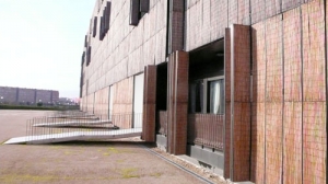 马德里世博会建筑——“竹屋与空气树”