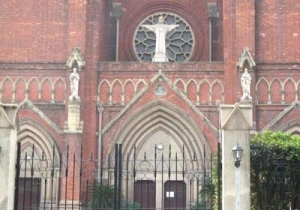 哥特式建筑基本特征和所见到的哥特建筑