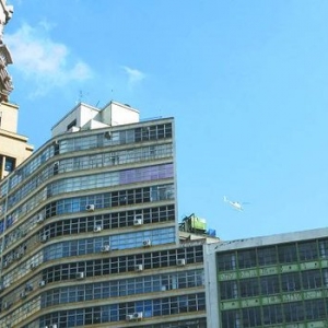 时评:地标建筑不可少公共属性