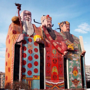 时评:“最丑建筑”泛滥 “瘫痪”的岂止是审美观?