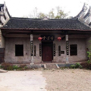 时评:岭南古村新有人气才能活起来