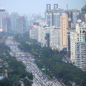 时评:第一座“电梯天桥”为何只是过街的“第二选择”?