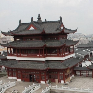时评:又建阿房宫,哪来的自信?