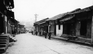 时评:莫让城市记忆消失在扩张中