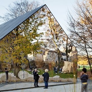 籾Mirror House