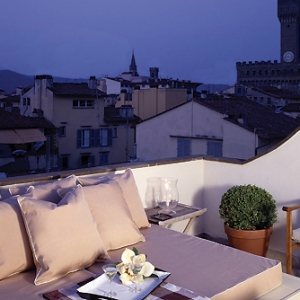 GALLERY HOTEL ARTƵ
