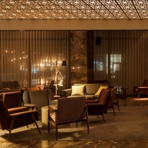 Bo Zen Barֲ