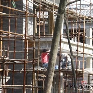 第一现场 30号上午德基紫金山庄仍在施工