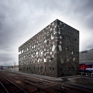 ·ϵıThe yardmasters building by Mcbride Charles Ryan