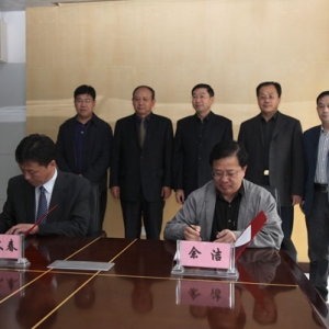 大连交通大学与铁一院签署战略合作协议