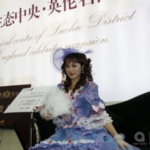 2008深圳房地产秋交会美女系列