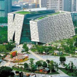 广图新馆:中国“第一斜”可抗高震级地震