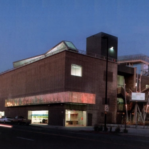 Daly GenikƷArt centerѧԺ